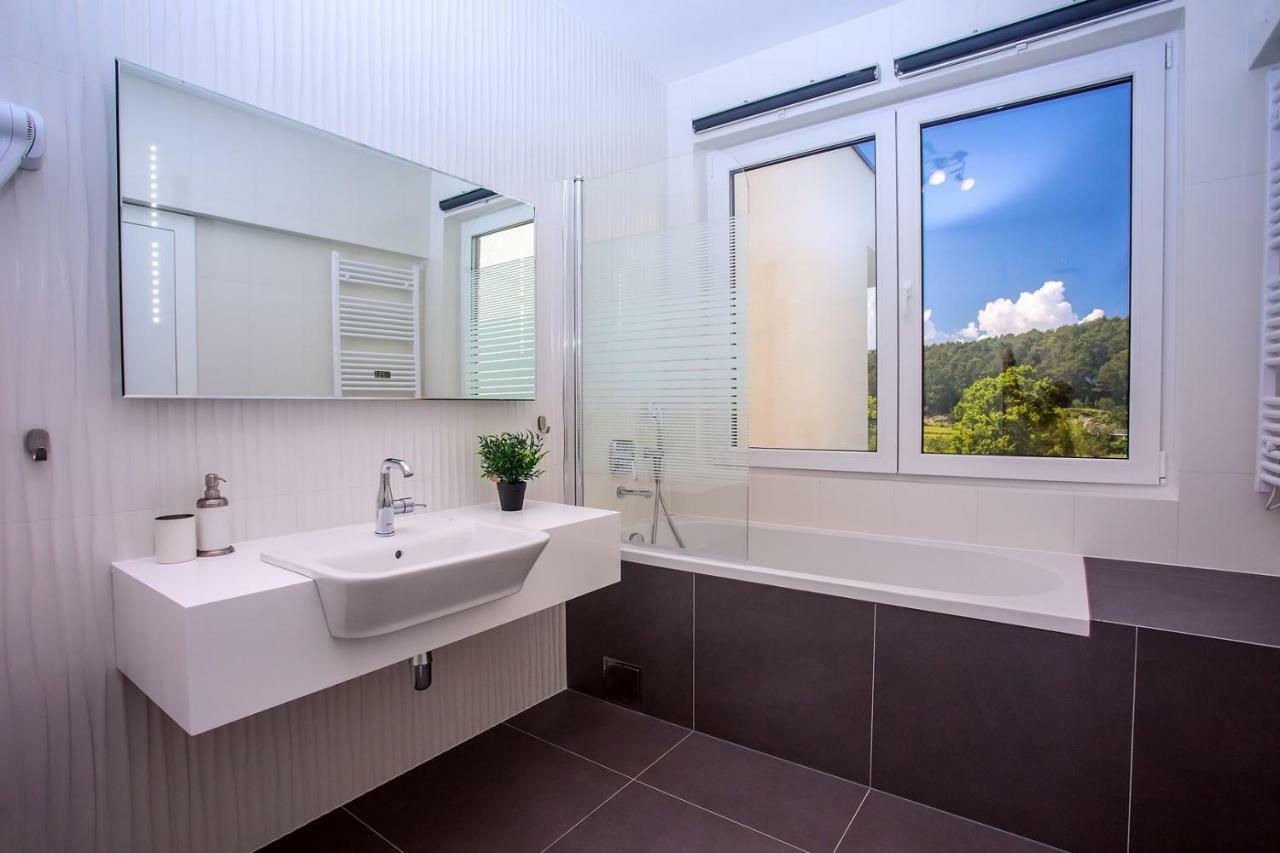 Villa Agava With Heated Pool, Jacuzzi, Sauna, Gym, 4 En-Suite Bedrooms Gata Exteriér fotografie